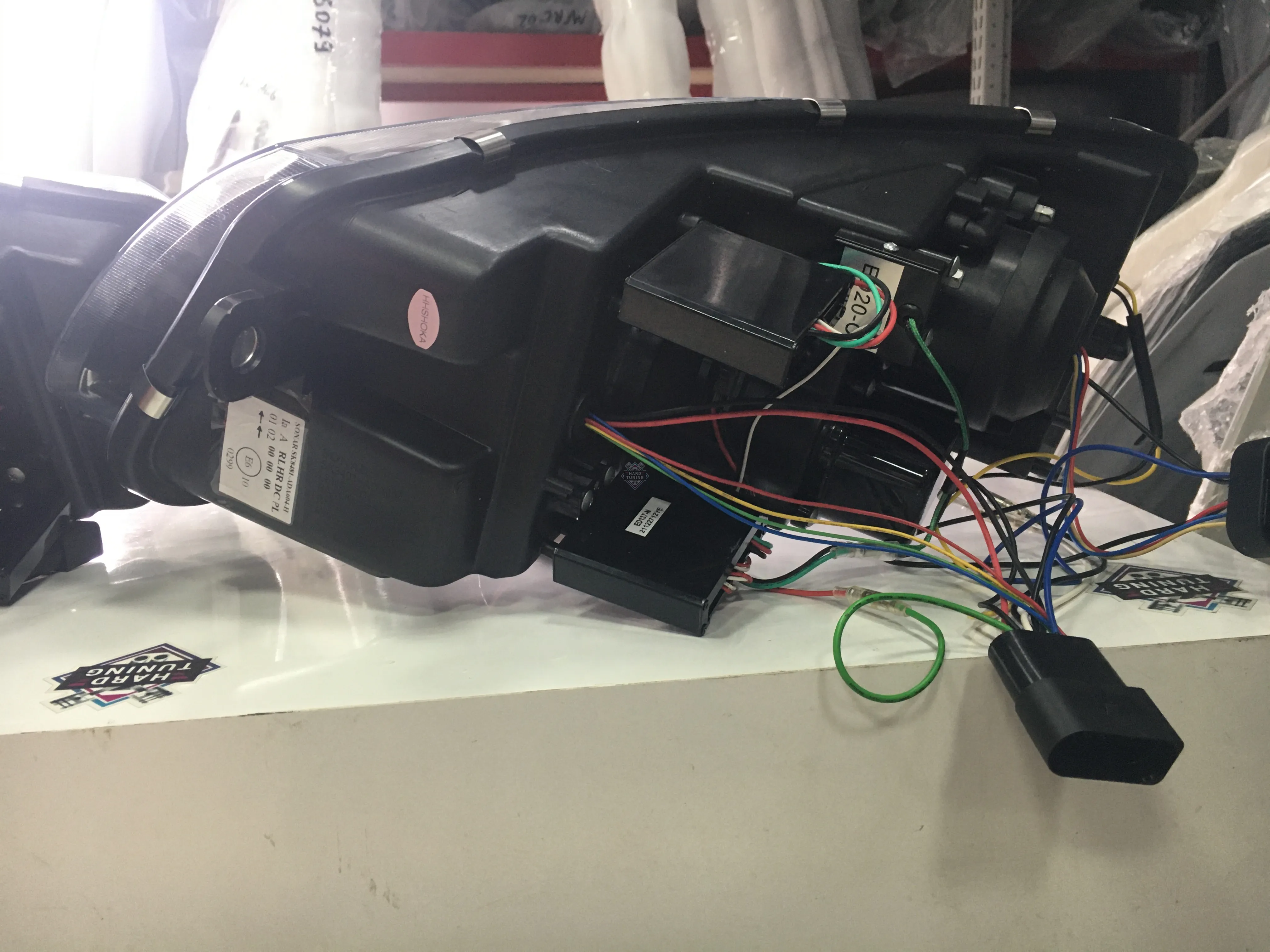 Передние фары Audi A6 С6 4F 2004-2008 Tube Lights под ксенон черные
