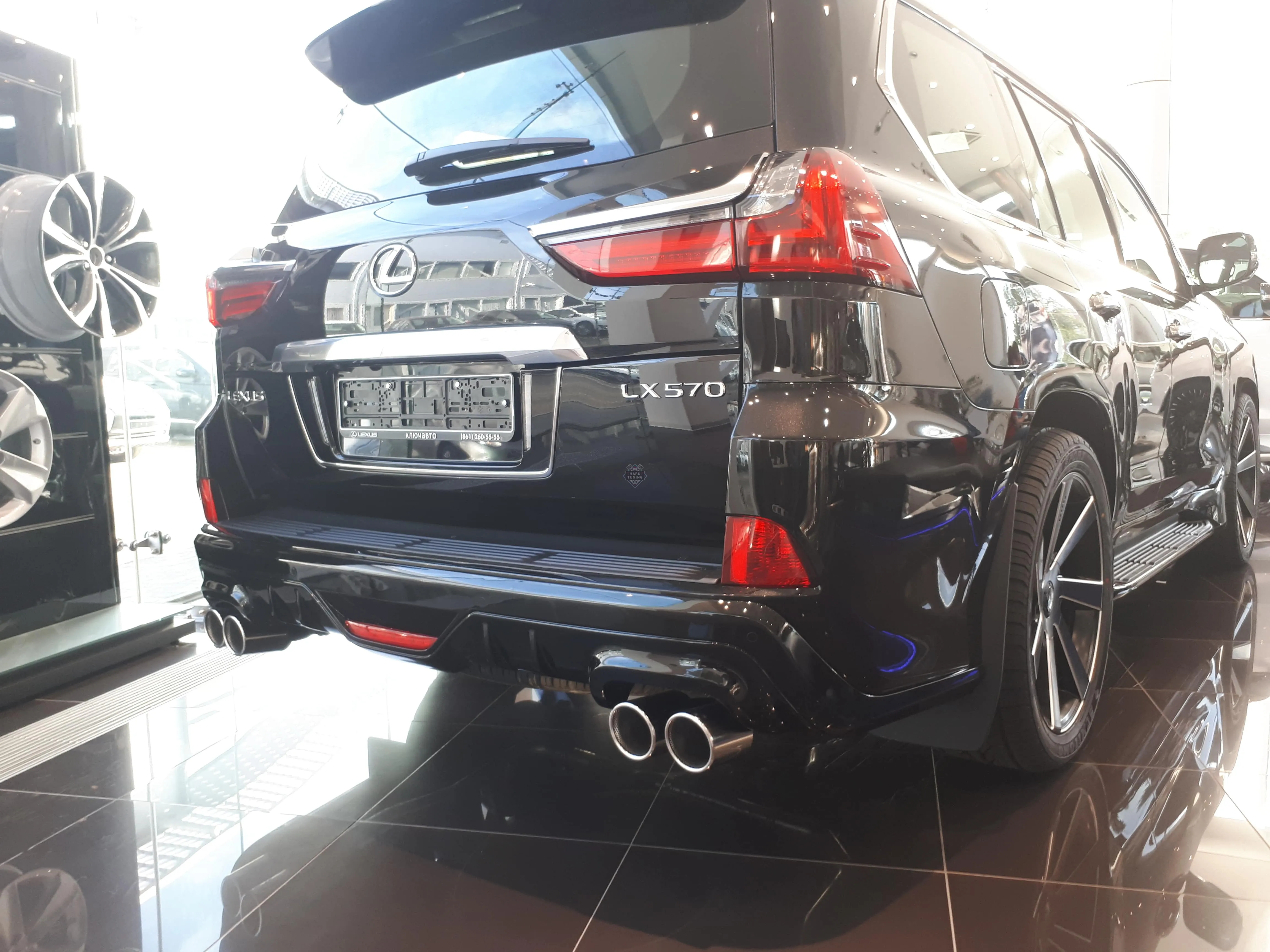 Накладка на задний бампер Lexus LX570 HEMMES LEXUS LX570/450 (2016+)