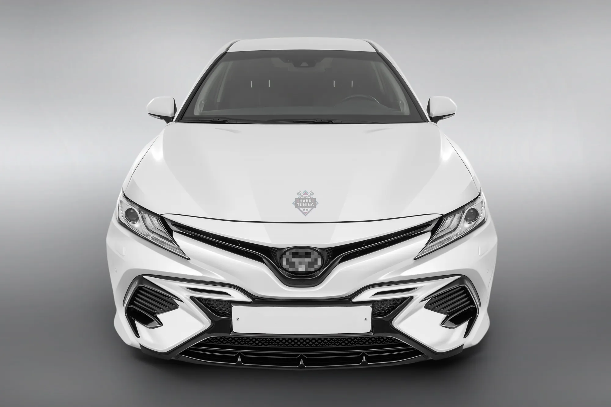 Накладка HARIUS на передний бампер Toyota Camry V70