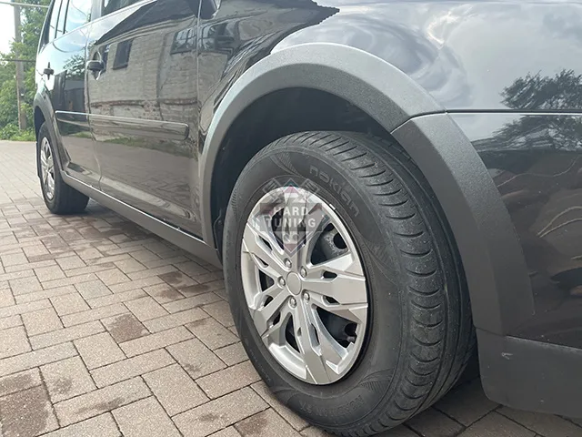 Накладка на арки Volkswagen Touran MK1 дорестайлинг