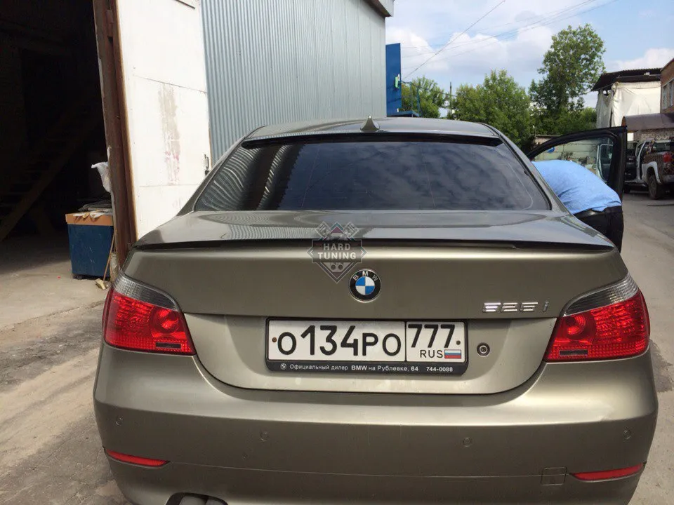 Козырек на заднее стекло BMW E60