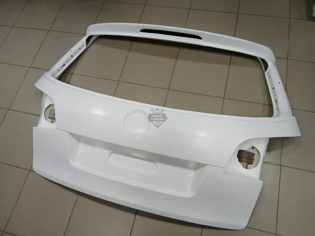 Крышка багажника стеклопластик Volkswagen Golf Plus 1 2005-2009