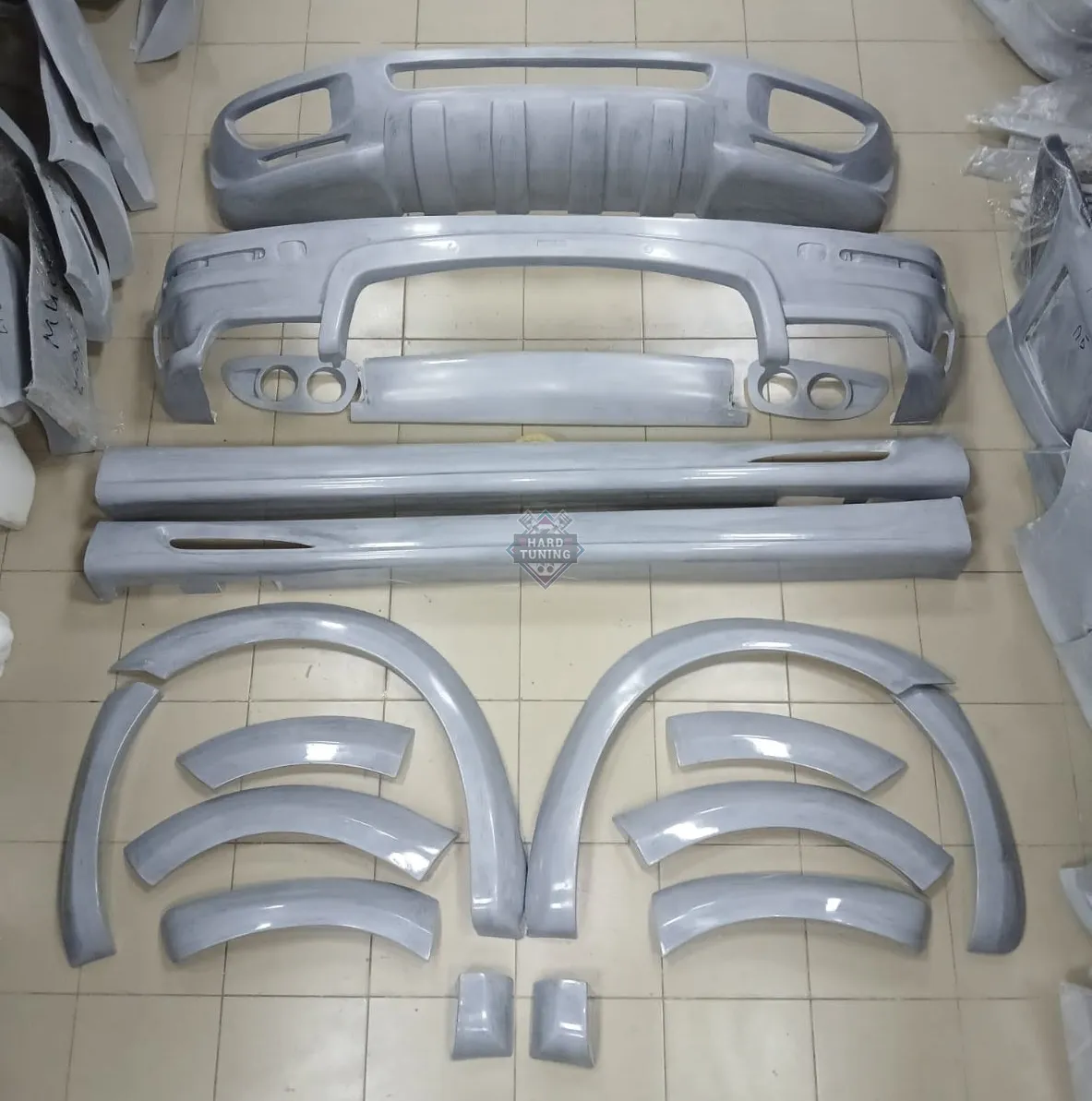 Обвес JE Design Volkswagen Touareg 7L рестайлинг