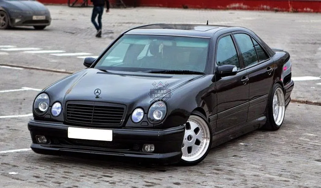 Накладки на пороги WALD Mercedes E-Class W210