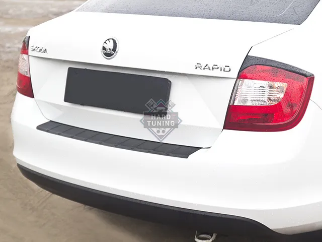 Защитная накладка заднего бампера Skoda Rapid (2012 - н.в.) (под покраску)