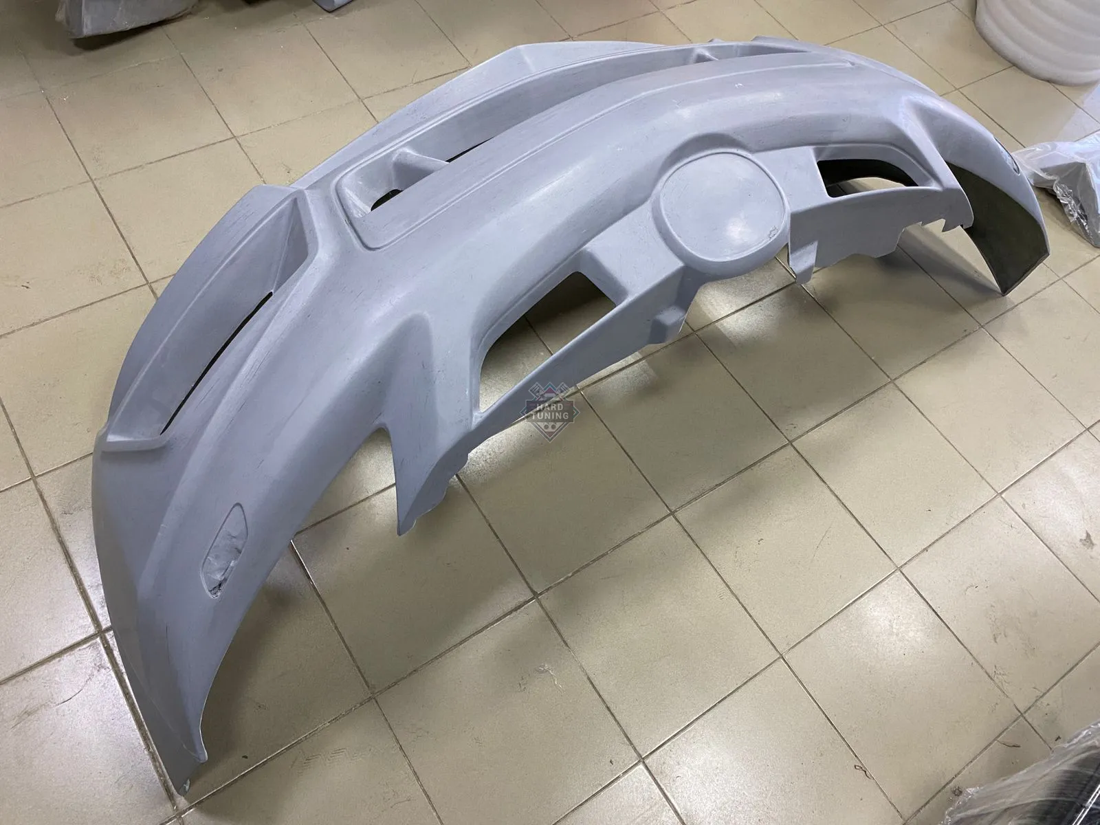 Передний бампер MET-R Mazda CX-7