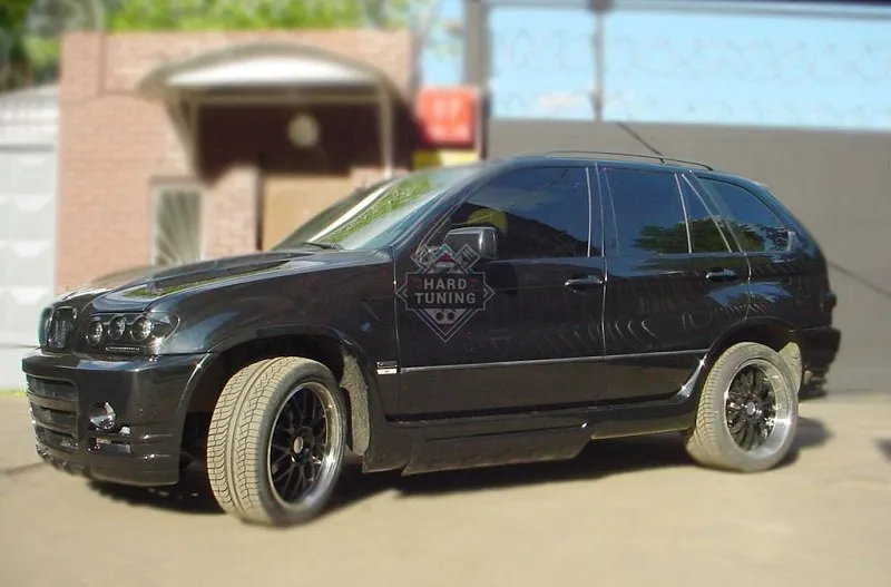 Передний бампер TARANTUL BMW X5 E53