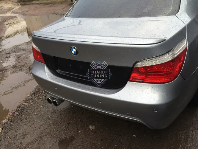 Бленда под номер M5 BMW E60 дорестайл