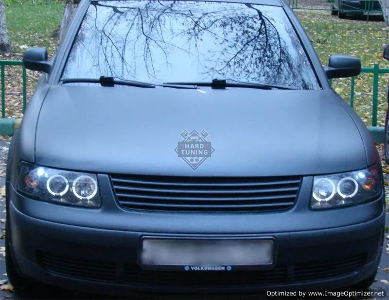 Для VW Passat/B5 Тюнинг решетка радиатора. Жалюзи. Черная. Без значка