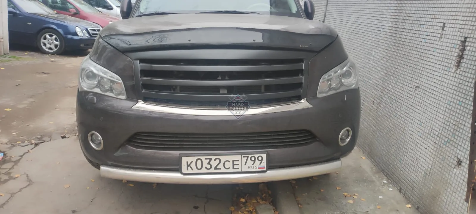Решетка радиатора ARMOR Infiniti QX56/QX80