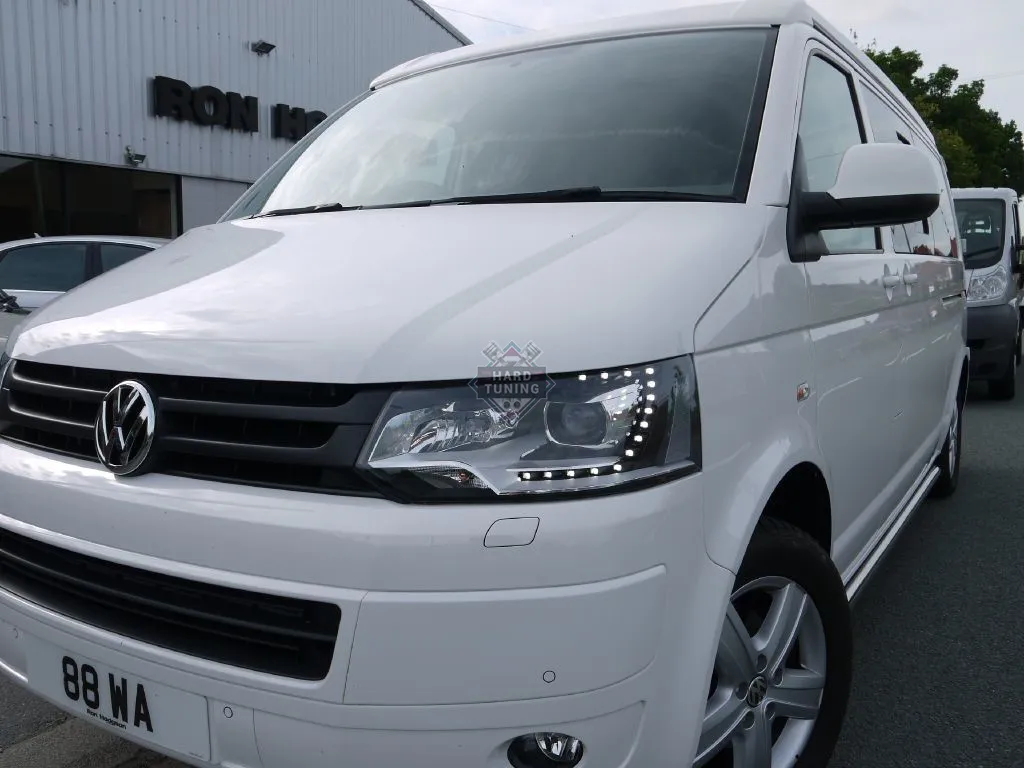 Передние фары Volkswagen T5 (2010-2015) True DRL черные
