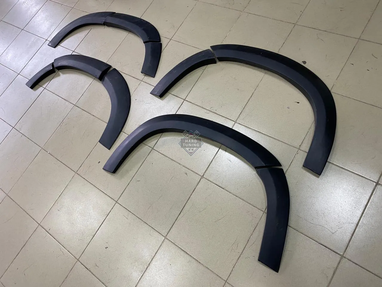 Расширители арок CARACTERE VW Tiguan