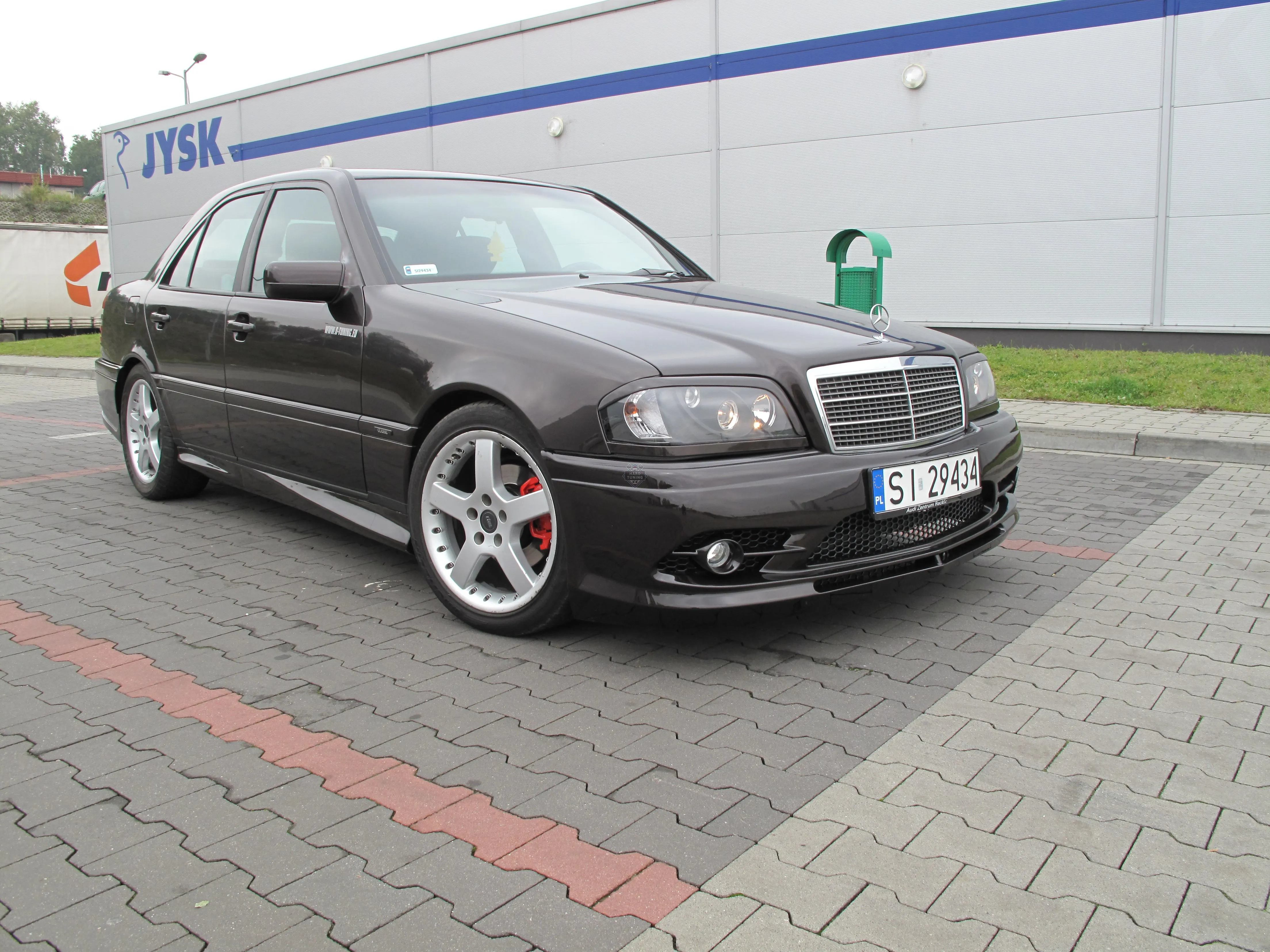 Накладки на пороги ST Mercedes C-Class W202