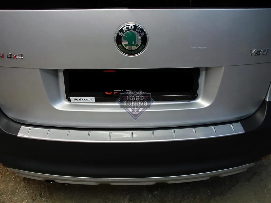 Защитная накладка заднего бампера Skoda Yeti (2009-2012)