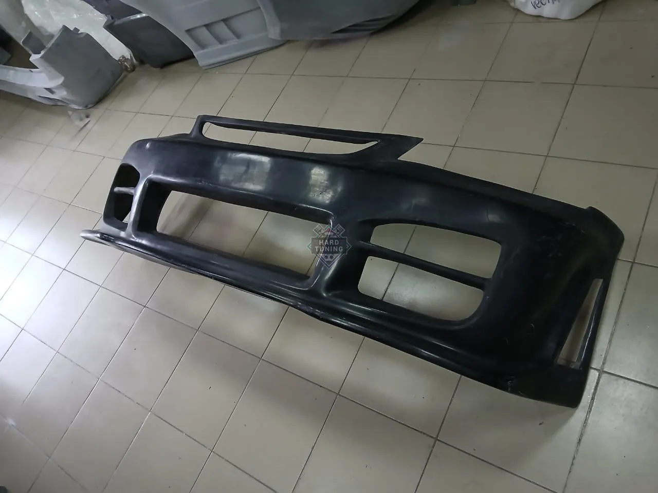 Передний бампер R34 Honda Civic 7 (2001-2003)