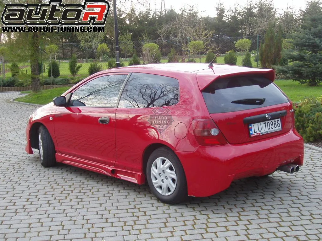 Задний бампер AUTO-R Honda Civic 7 хетчбек