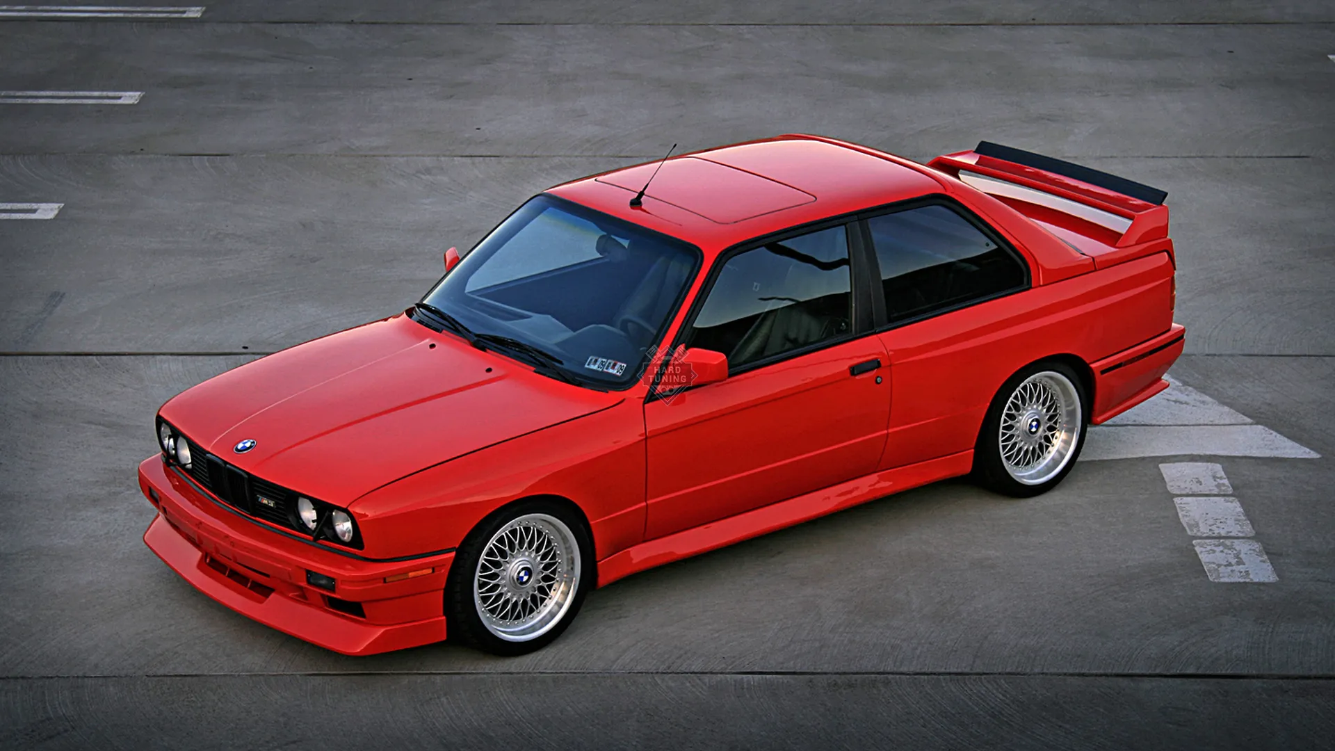 Передний бампер M3 EVO (под M крылья) BMW E30
