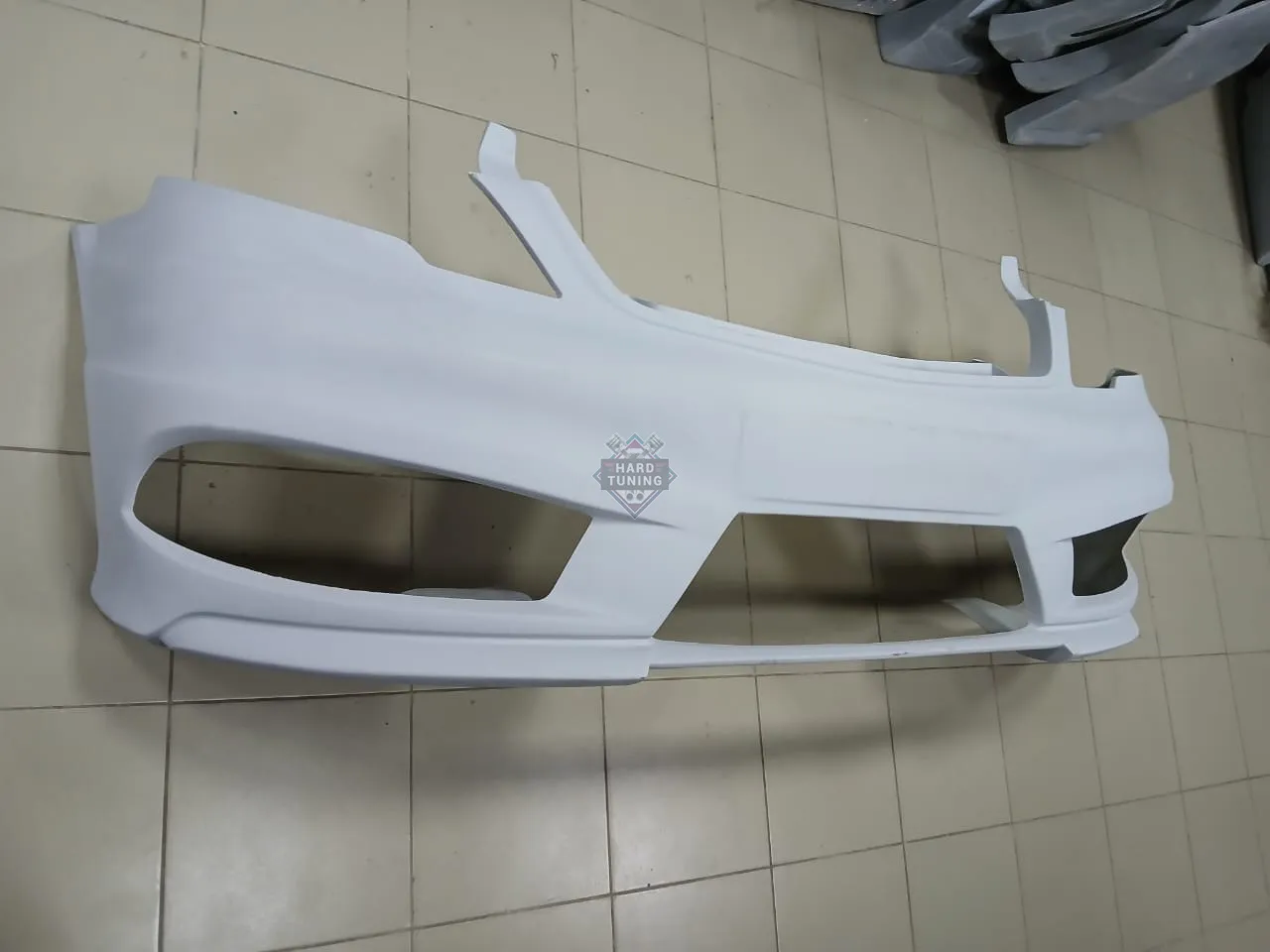 Передний бампер HT на Mercedes Vito/Viano (W639) рестайл