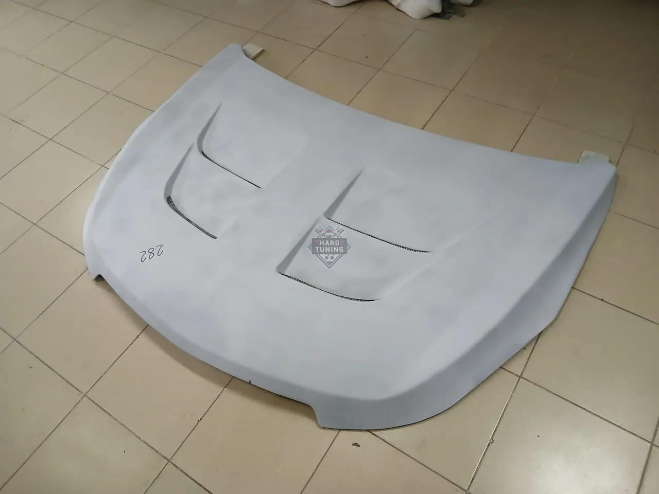 Капот с жабрами Chevrolet Cruze