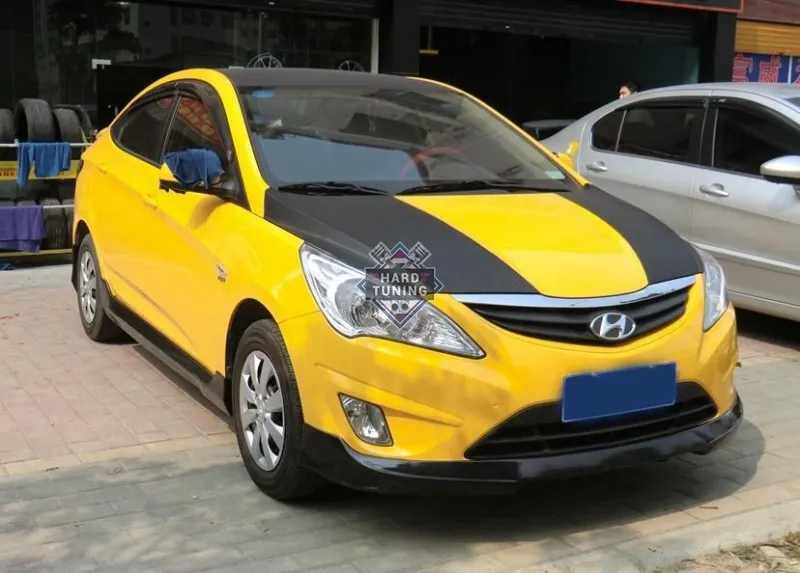 Накладки на пороги Hyundai Solaris 1 (2010-2017)