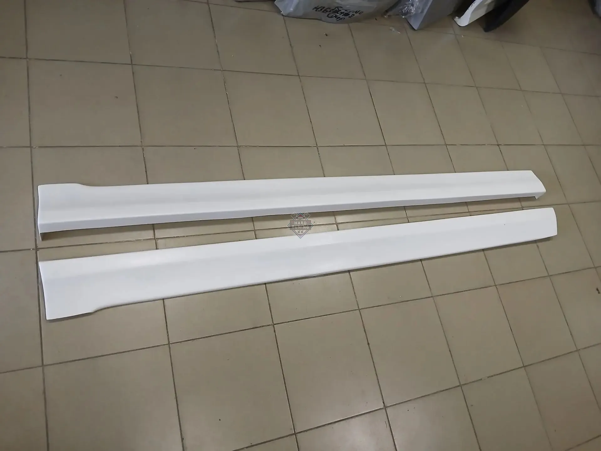 Накладки на пороги CSR Style Skoda Rapid 1