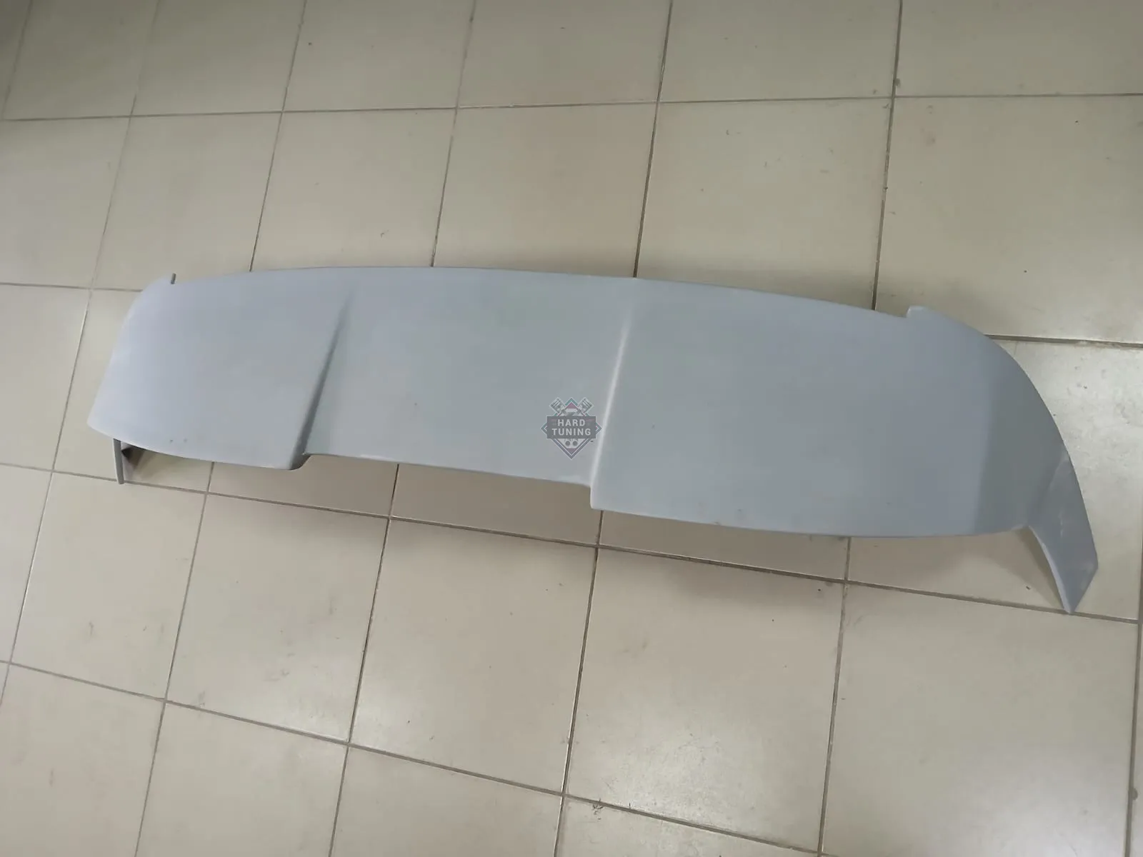 Спойлер верхний литой с боковыми Infiniti FX35/FX45 (S50)