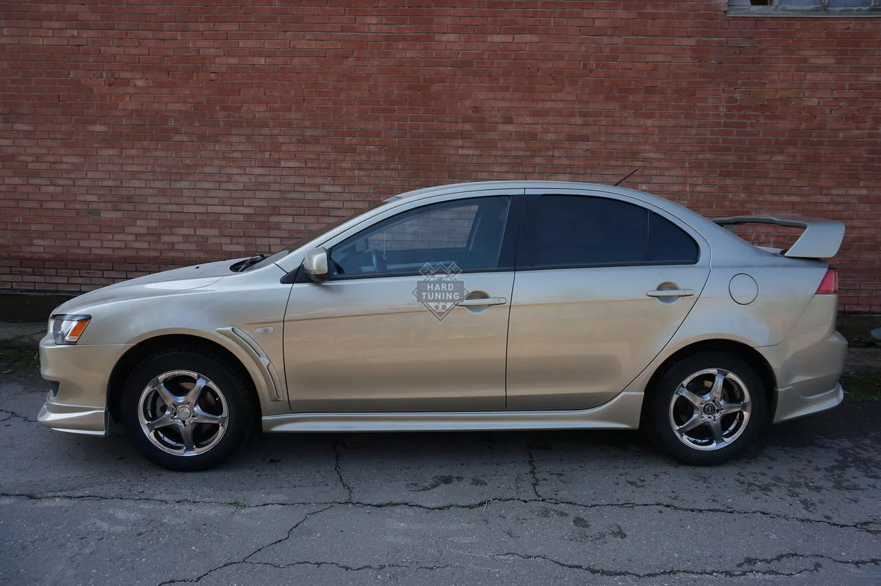 Накладка на передний бампер с центральным сплиттером ZODIAK Mitsubishi Lancer 10 (2007-2011) ABS пластик
