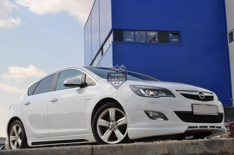 Обвес Rieger Opel Astra J