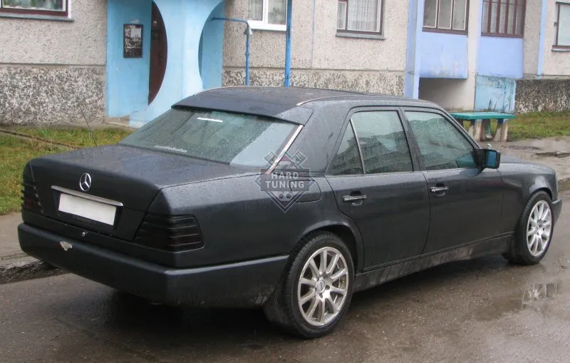 Козырек на заднее стекло Mercedes E-Class W124 ABS пластик