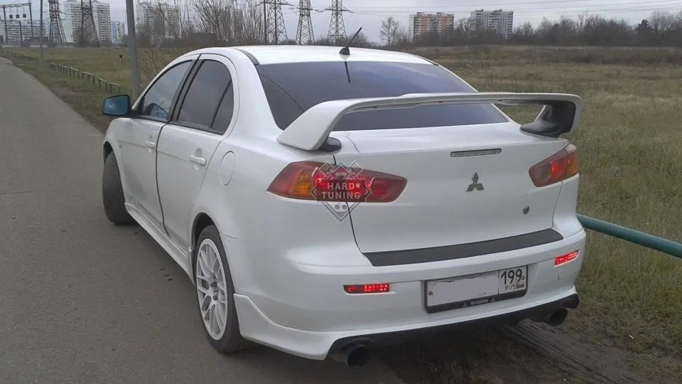 Спойлер EVO Mitsubishi Lancer 10 (2007-2016) стеклопластик