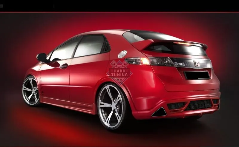 Накладка на задний бампер CSR Honda Civic 8 5D