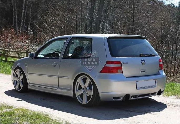 Задний бампер R32 Volkswagen Golf 4 Стеклопластик
