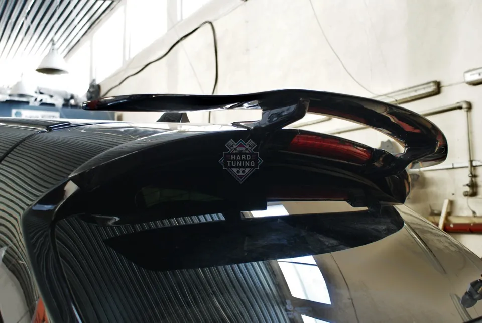 Спойлер верхний VETTEL Infiniti FX30D/FX35/FX37/FX50/QX70 (S51)