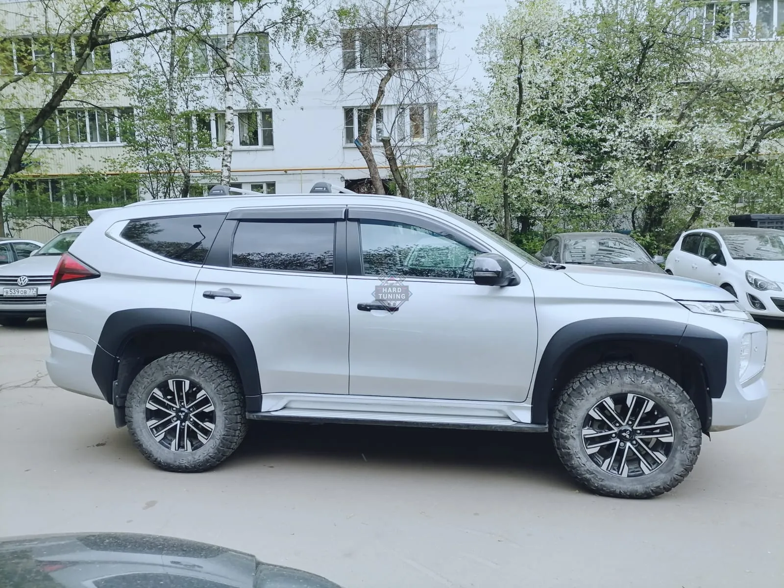 Расширители арок Mitsubishi Pajero Sport 3 2019-2023 рестайл +20мм