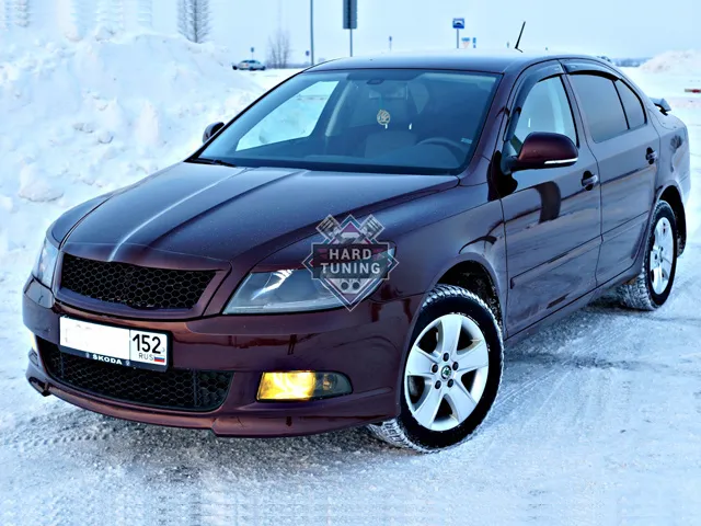 Решетка радиатора HT Skoda Octavia A5 FL
