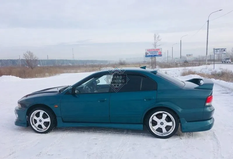 Накладка на задний бампер G-Square Mitsubishi Galant 8