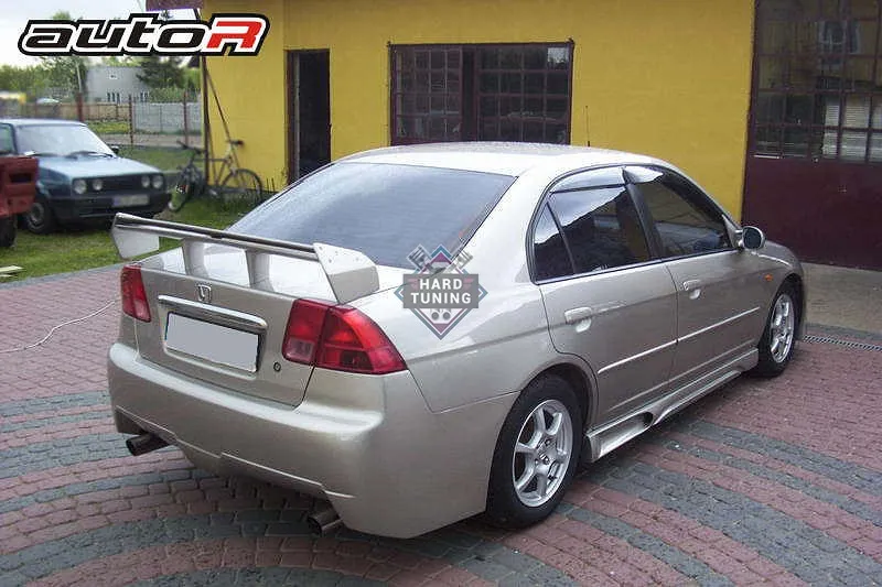 Задний бампер AutoR Honda Civic 7