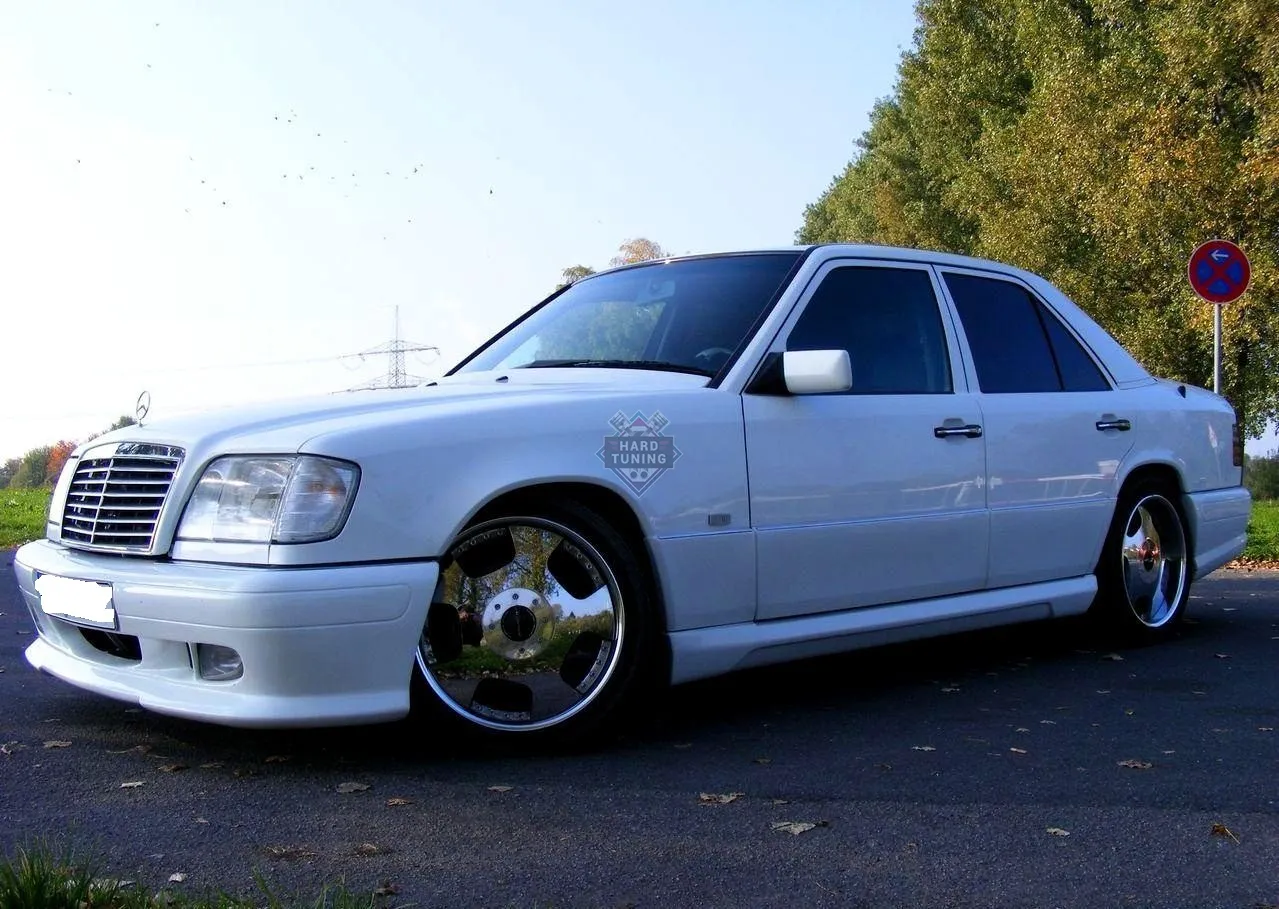 Накладки на пороги WALD Mercedes E-Class W124