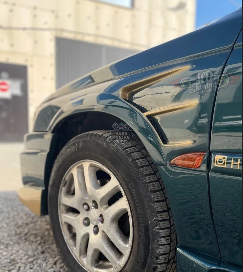 Крылья передние с жабрами Subaru Legacy BGBD