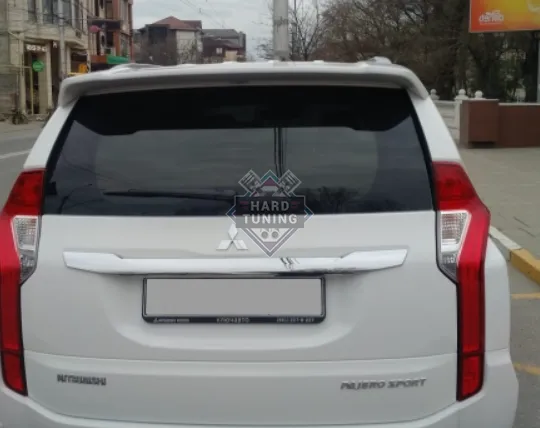 Спойлер на крышку багажника Mitsubishi Pajero Sport 3 2015-
