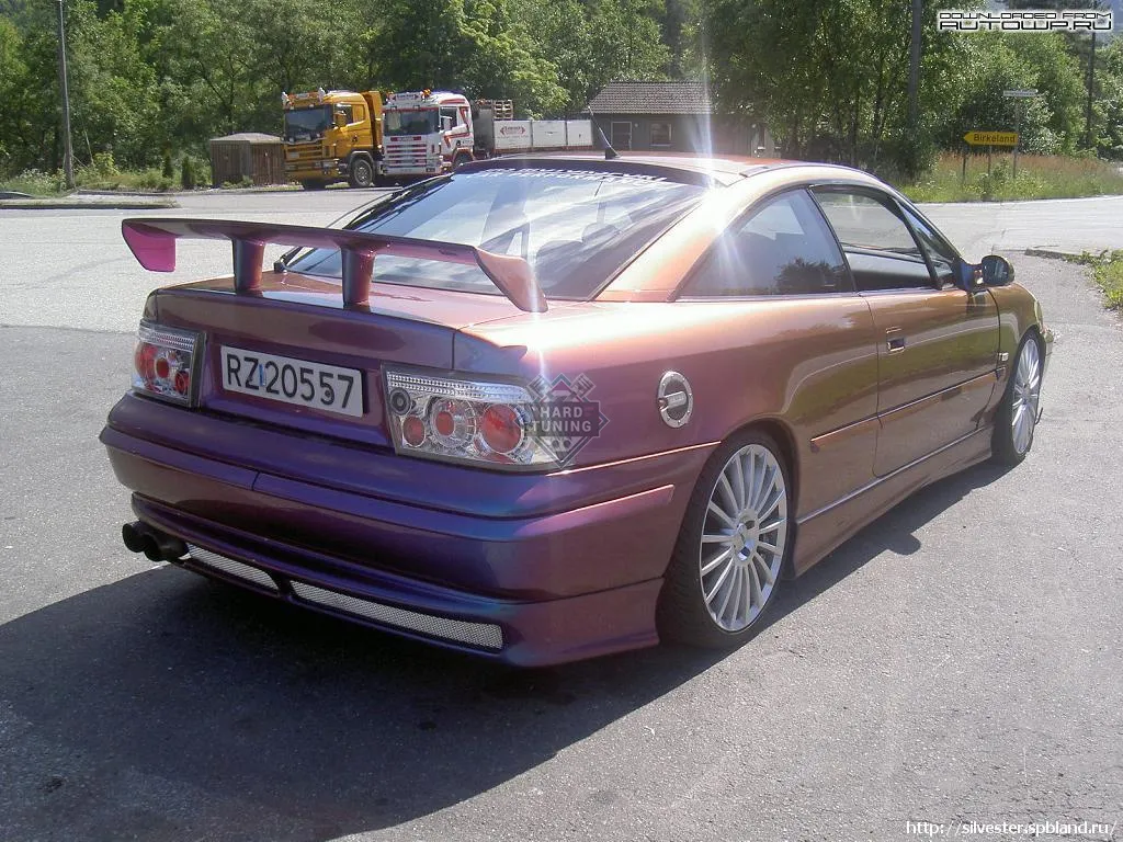 Накладка на задний бампер Rieger Opel Calibra