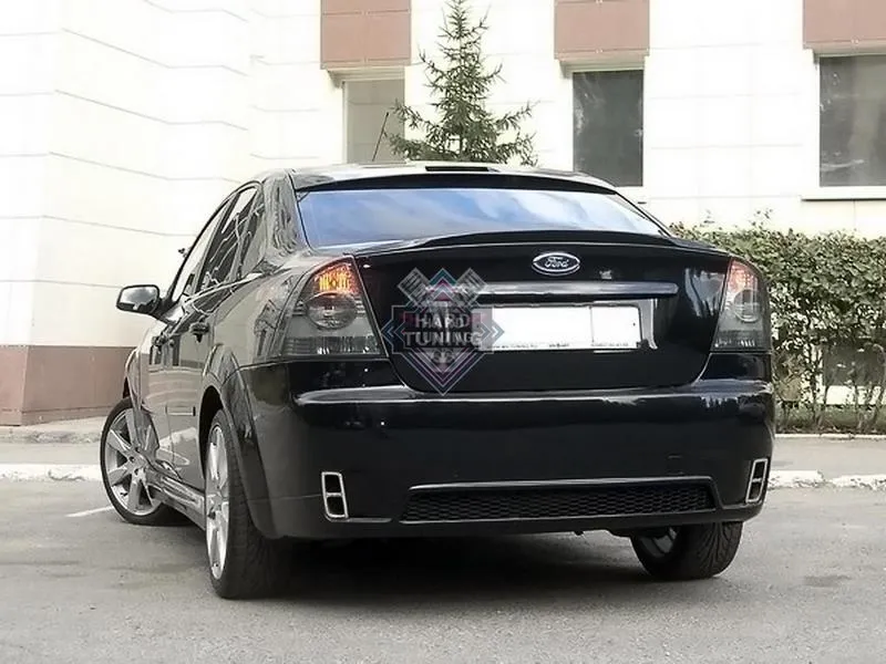 Насадки под выхлоп заднего бампера CONCEPT Ford Focus 2 2004-2011