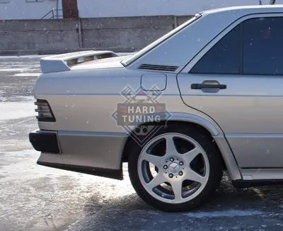 Спойлер Cosworth Mercedes 190 W201