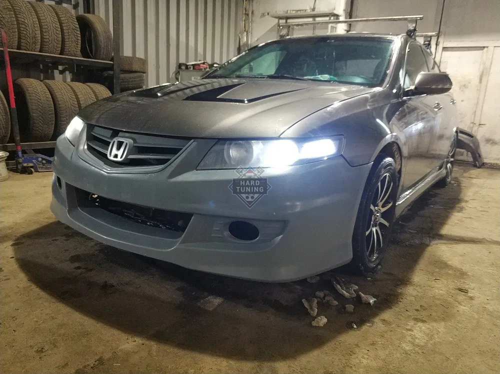 Решетка радиатора MODULO Honda Accord 7