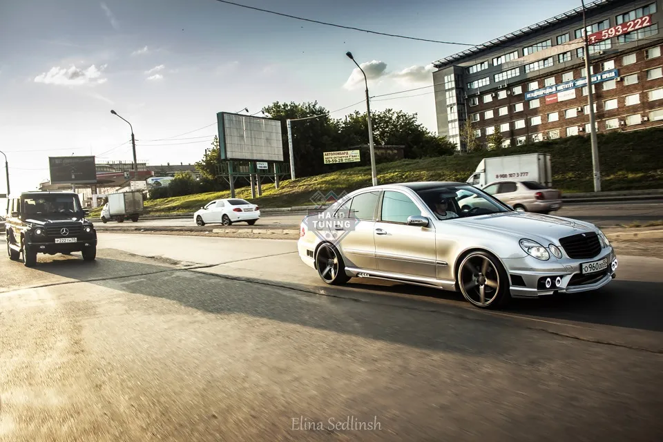 Накладки на пороги WALD Mercedes W211