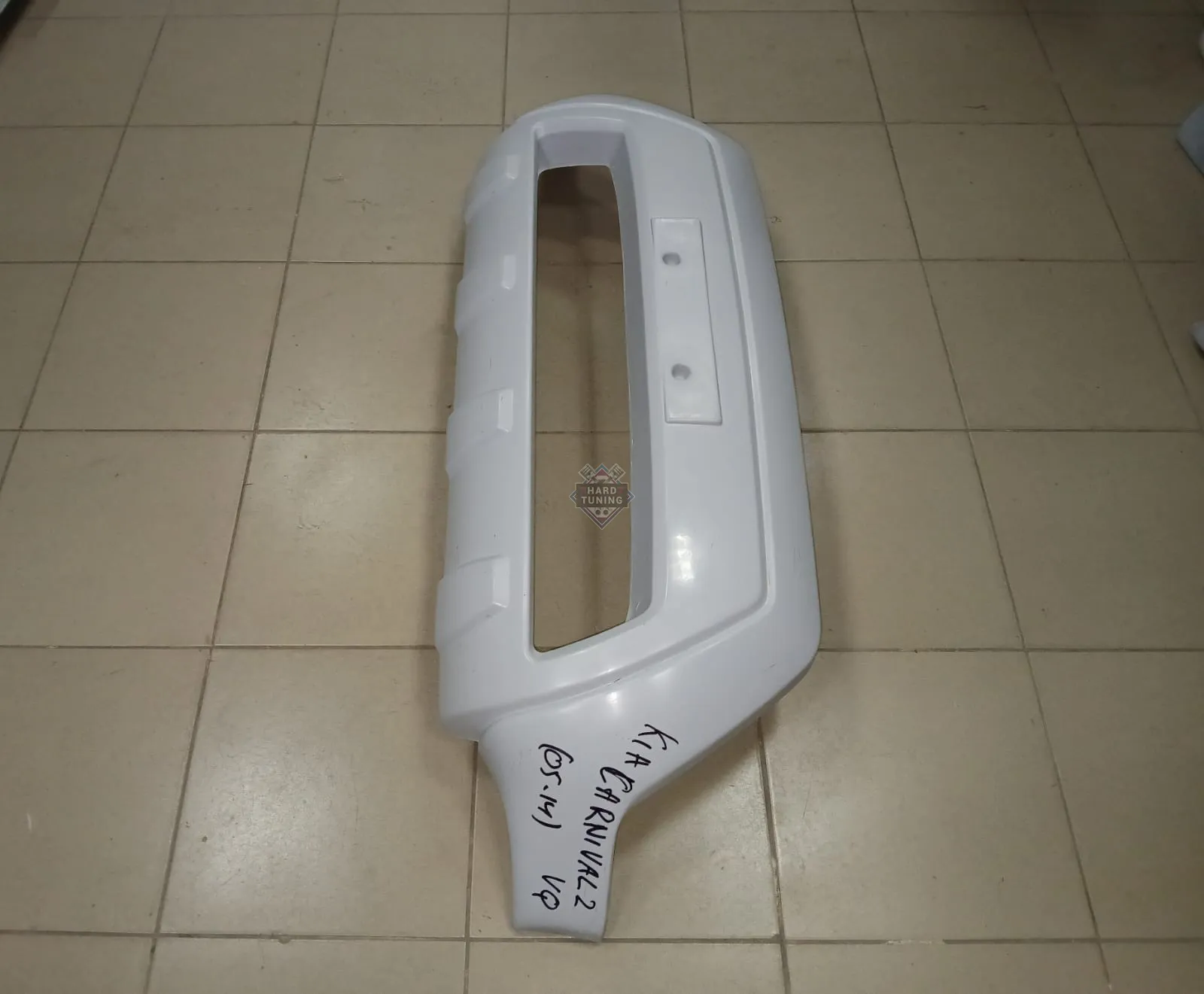 Накладка на передний бампер Kia Carnival 2 VQ (2005-2014)