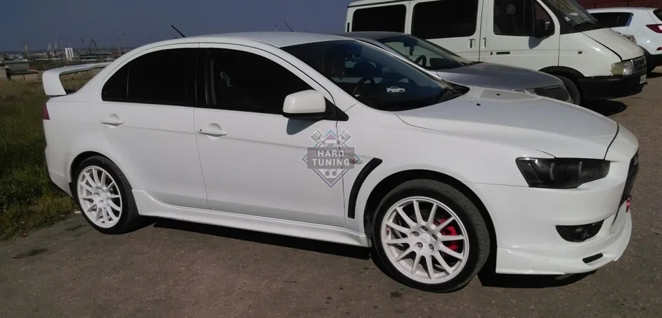 Накладки на передние крылья EVO Lancer 10 (2007-2016)