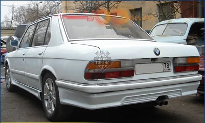 Накладка на задний бампер BBS BMW E28