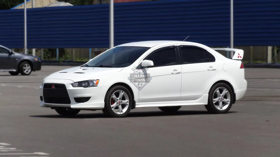 Накладки на пороги 2.0 Mitsubishi Lancer 10 (2007-2016) ABS пластик