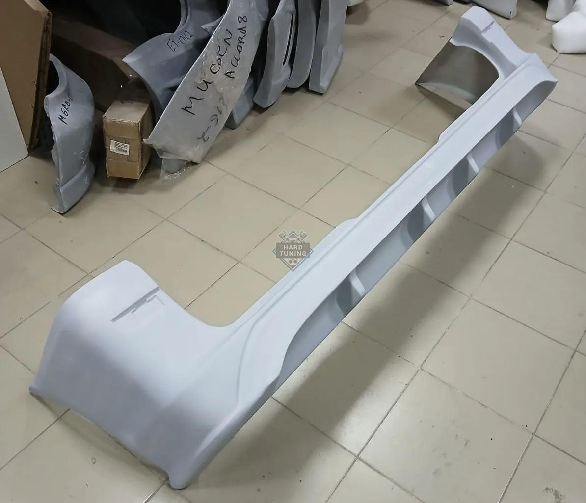 Задний бампер HT на Mercedes Vito/Viano (W639)